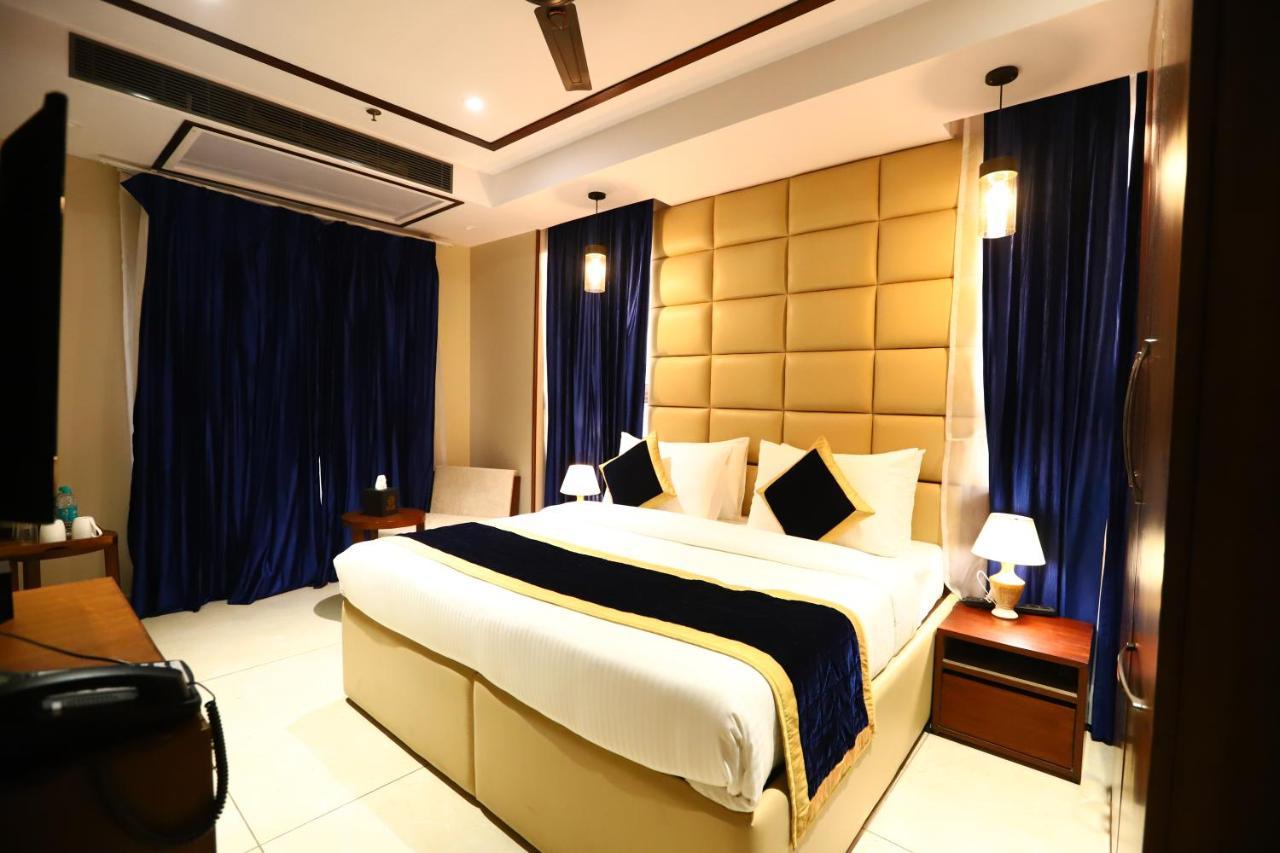 Sanca International Hotel In Patel Nagar Delhi New Delhi Eksteriør bilde