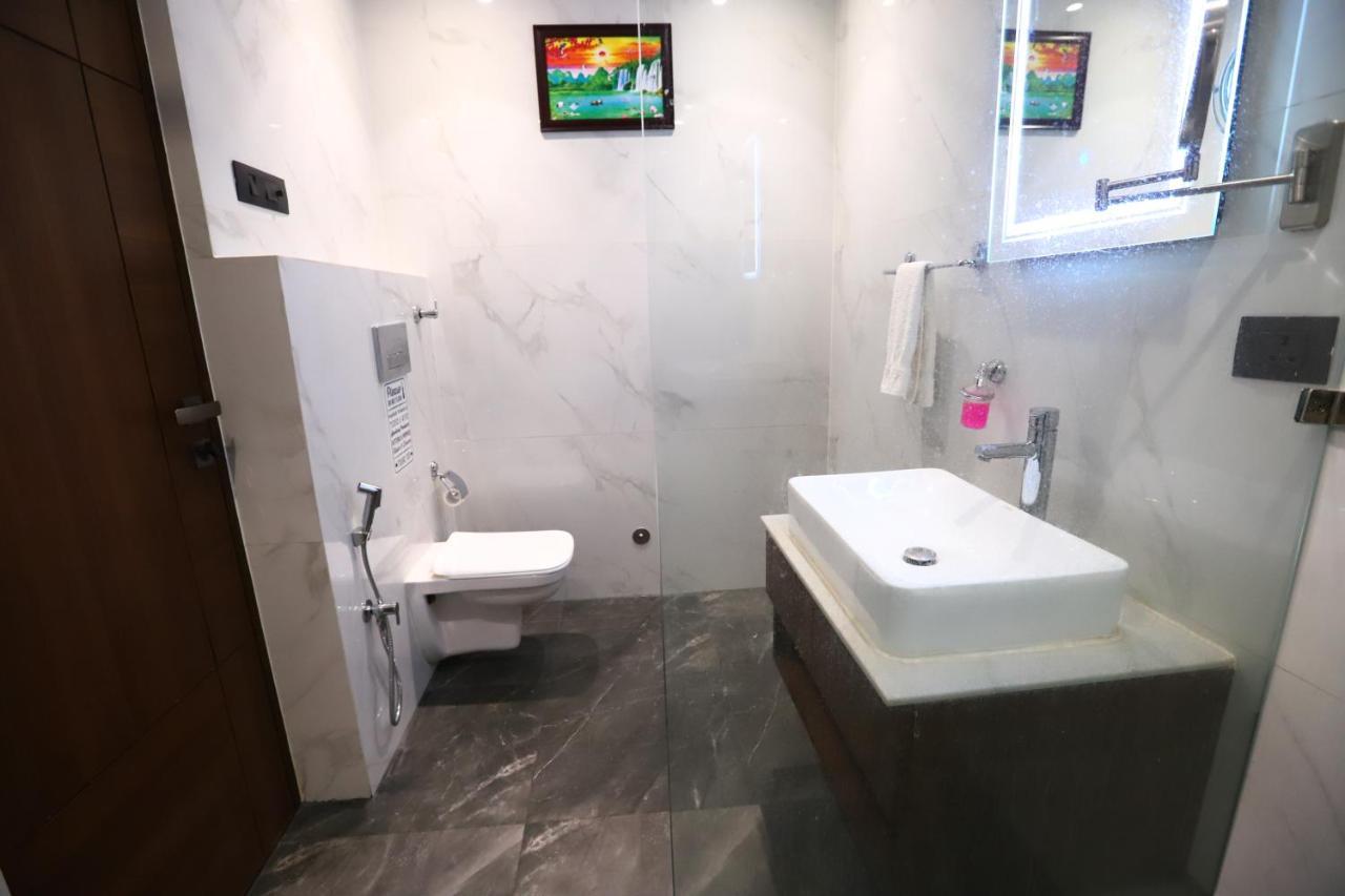 Sanca International Hotel In Patel Nagar Delhi New Delhi Eksteriør bilde