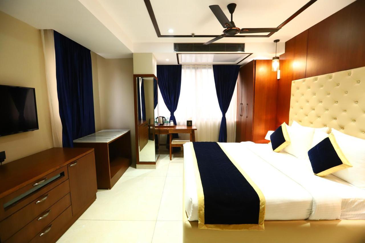 Sanca International Hotel In Patel Nagar Delhi New Delhi Eksteriør bilde