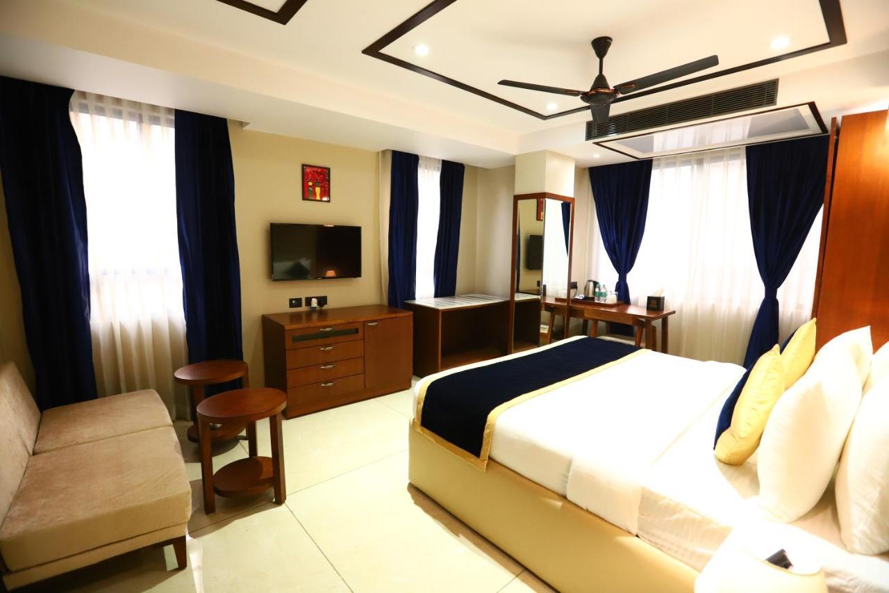 Sanca International Hotel In Patel Nagar Delhi New Delhi Eksteriør bilde