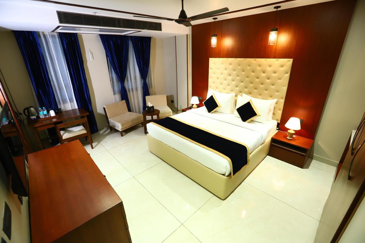 Sanca International Hotel In Patel Nagar Delhi New Delhi Eksteriør bilde
