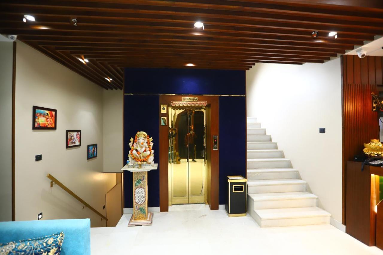 Sanca International Hotel In Patel Nagar Delhi New Delhi Eksteriør bilde