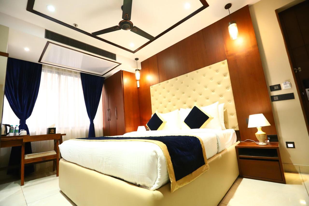 Sanca International Hotel In Patel Nagar Delhi New Delhi Eksteriør bilde
